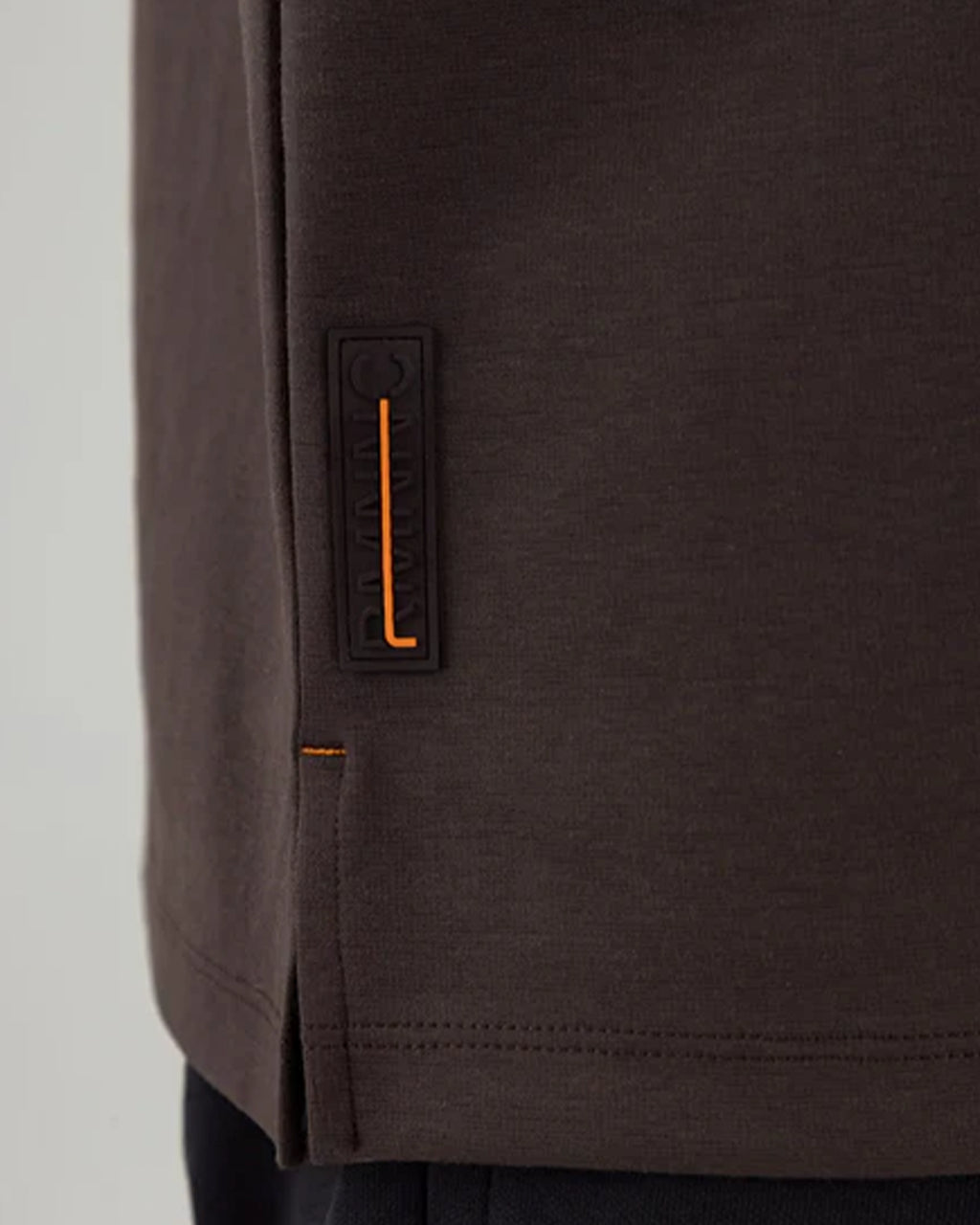 REMANENCE RELAXED FIT NEW CLING T‑SHIRT – CAFE