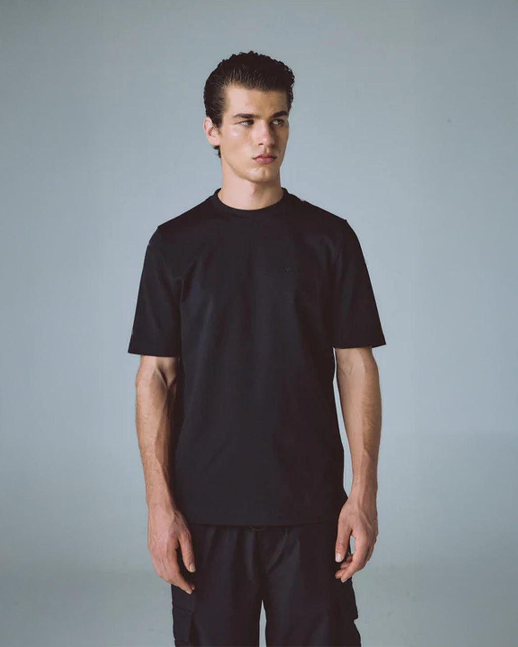 REMANENCE PEAK T‑SHIRT – NEGRO