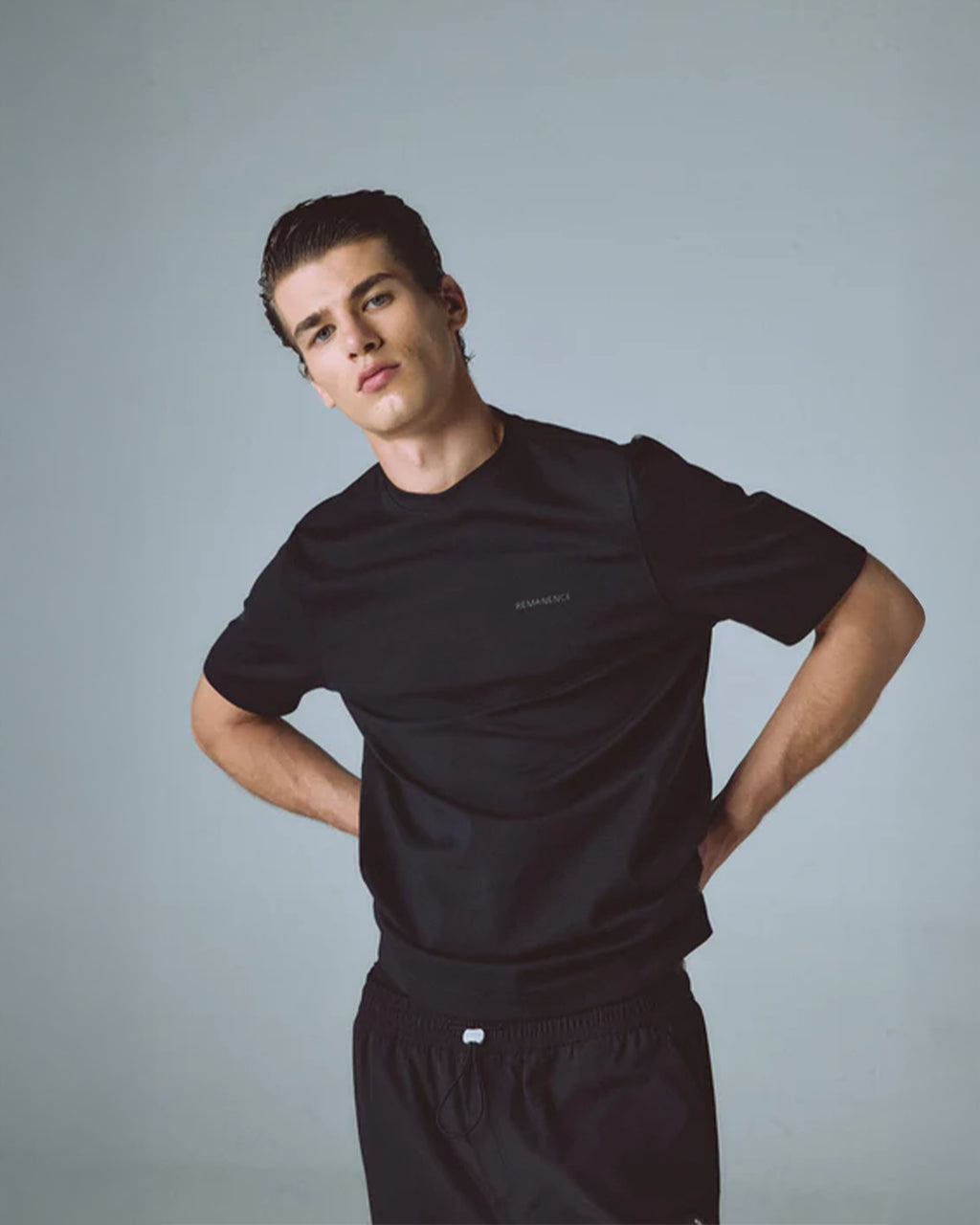 REMANENCE PEAK T‑SHIRT – NEGRO