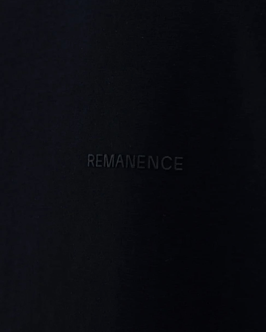 REMANENCE PEAK T‑SHIRT – NEGRO