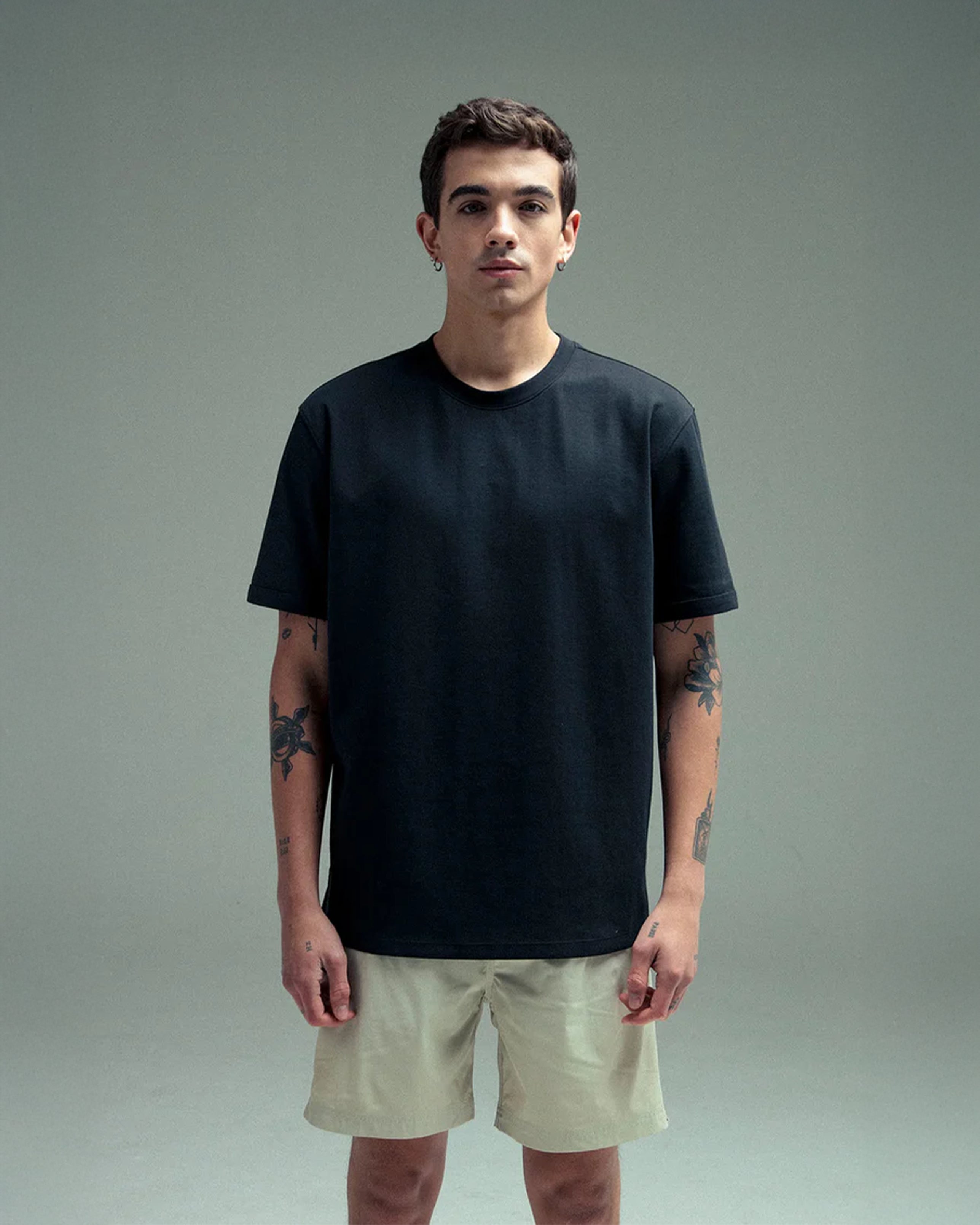 REMANENCE RELAX FIT CLING T‑SHIRT – NEGRO