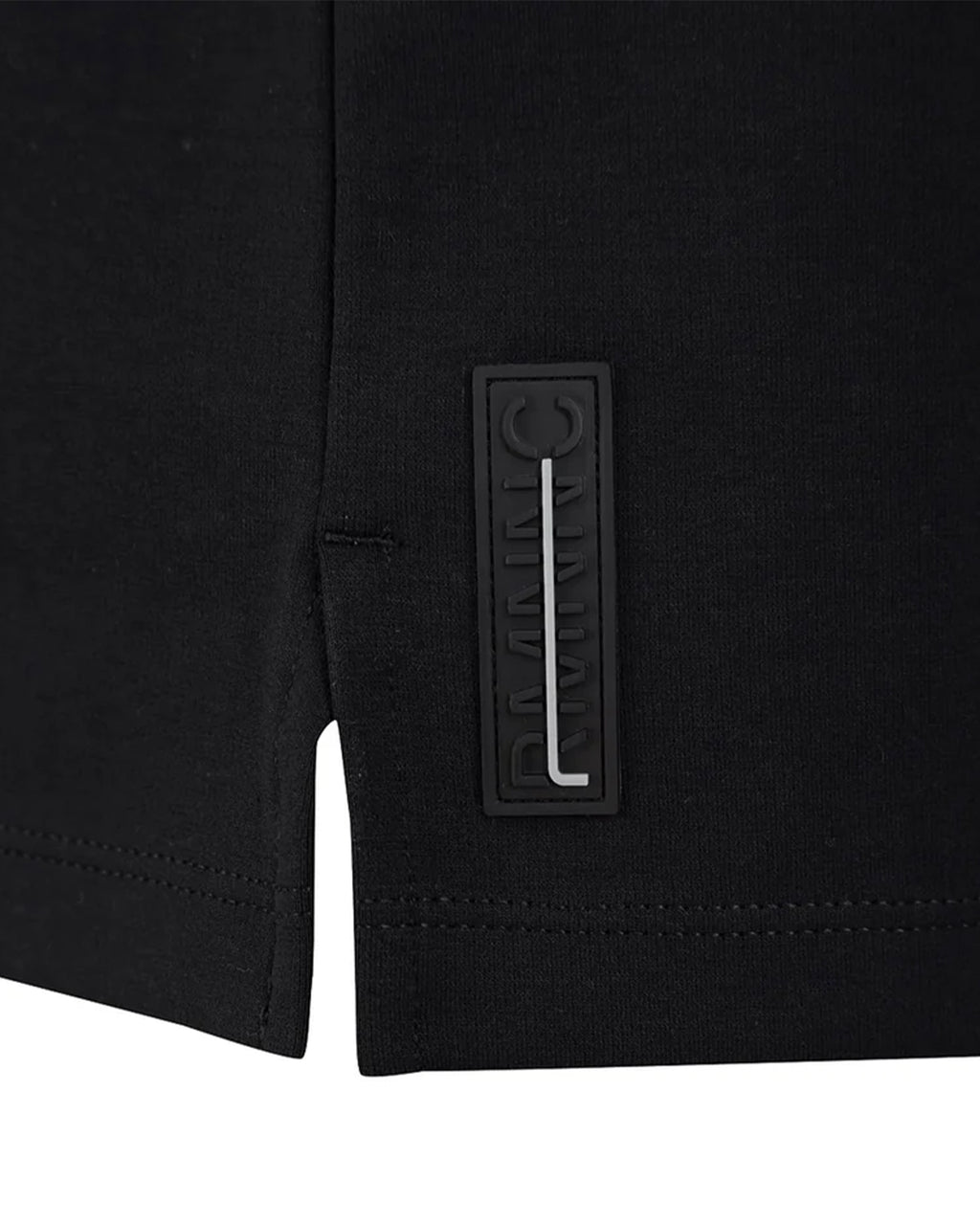 REMANENCE RELAX FIT CLING T‑SHIRT – NEGRO
