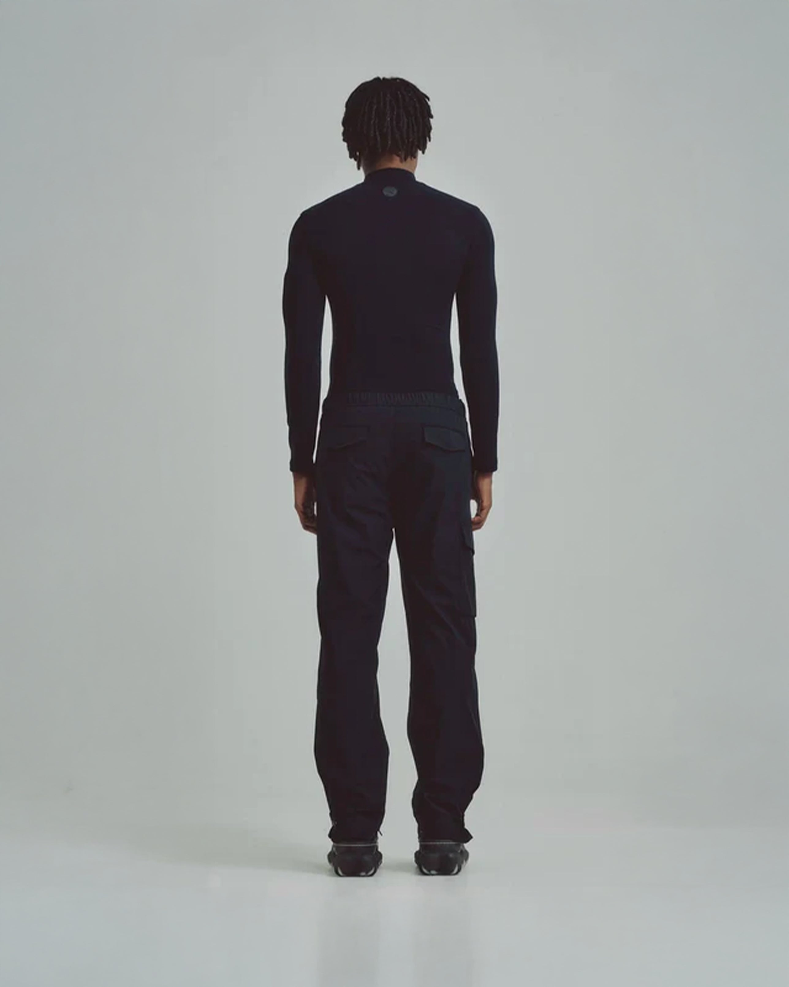 REMANENCE SEMI FIT IRON PANTS – NEGRO