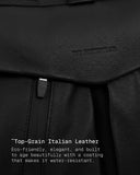Morral THE FRENCHIE CO Leather Anti-Theft Speed Backpack en cuero italiano negro, detalle del cuero italiano flor entera