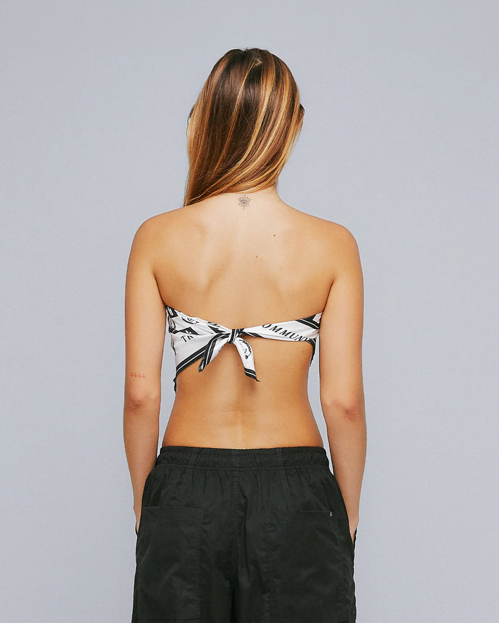 TRUE BANDANA CLÁSICA COMMUNITY - CREMA