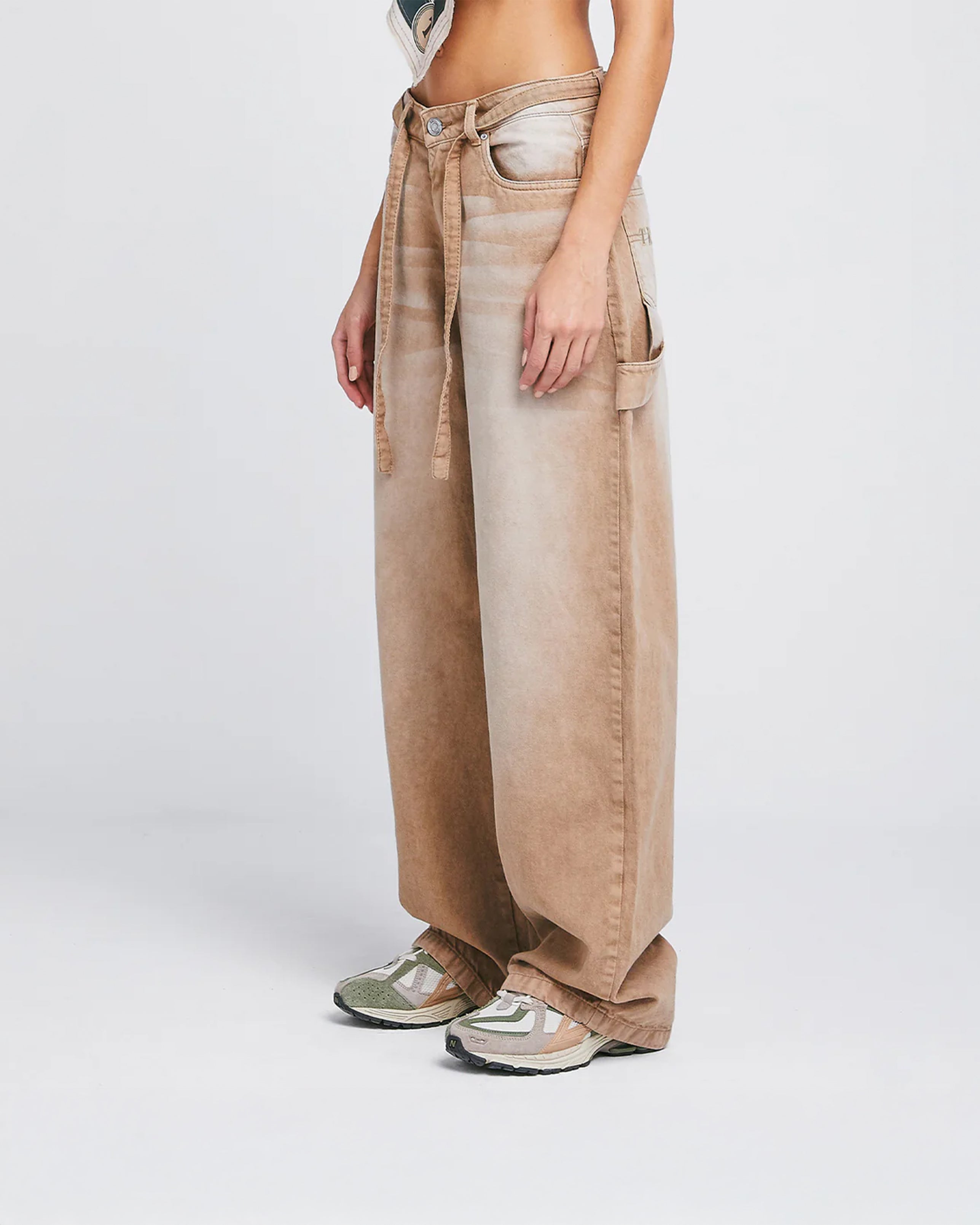 TRUE DIRTY-WASH MID-RISE PANTS - SAND