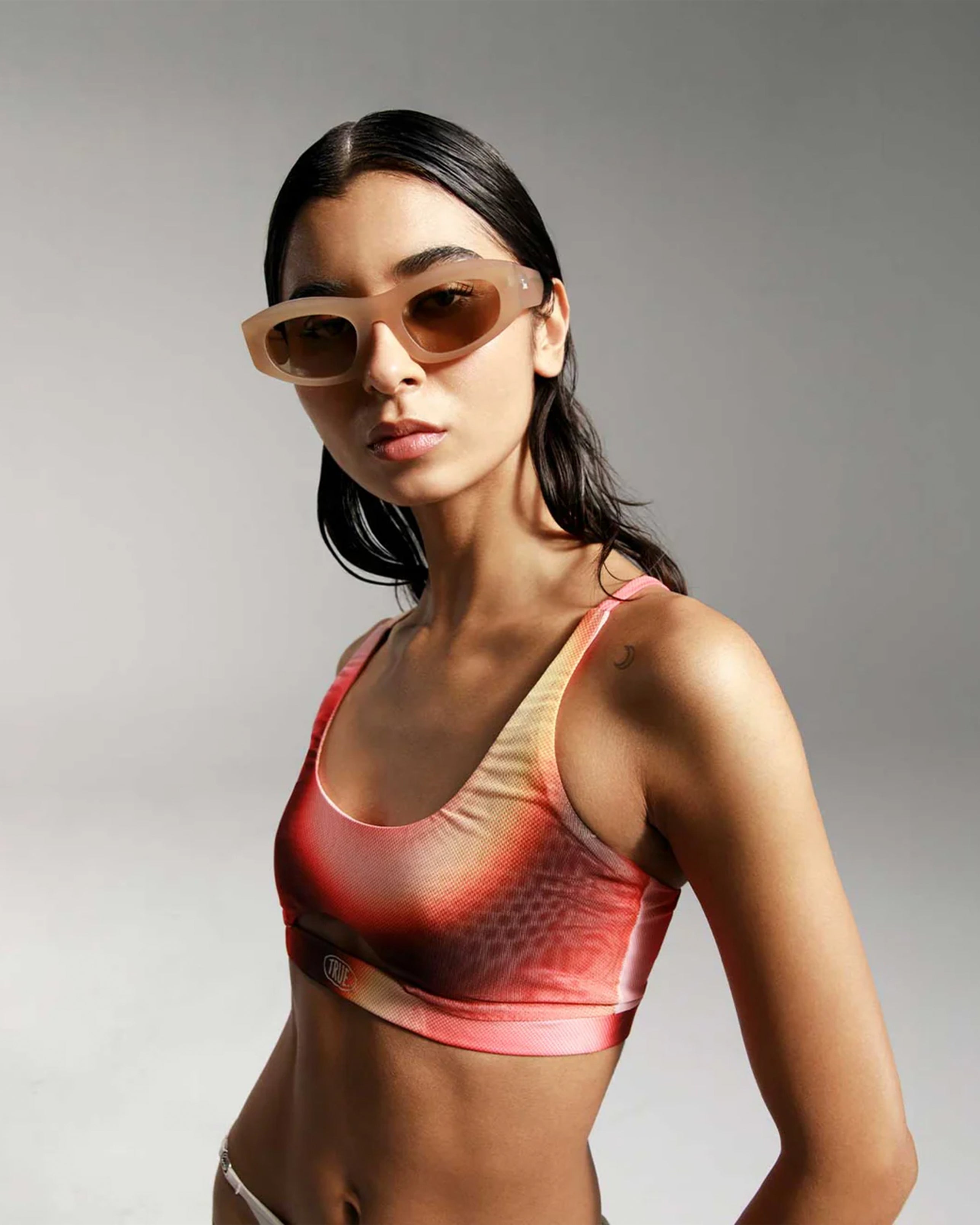 TRUE GEOMETRIC SAND SUNGLASSES
