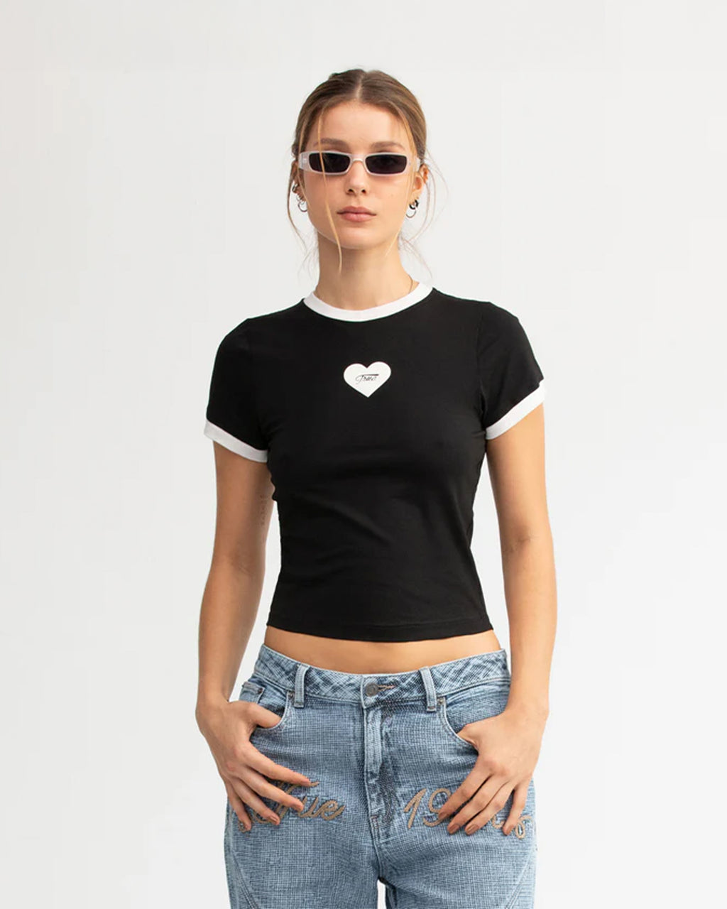 TRUE MEMORIES SLIM TEE - BLACK