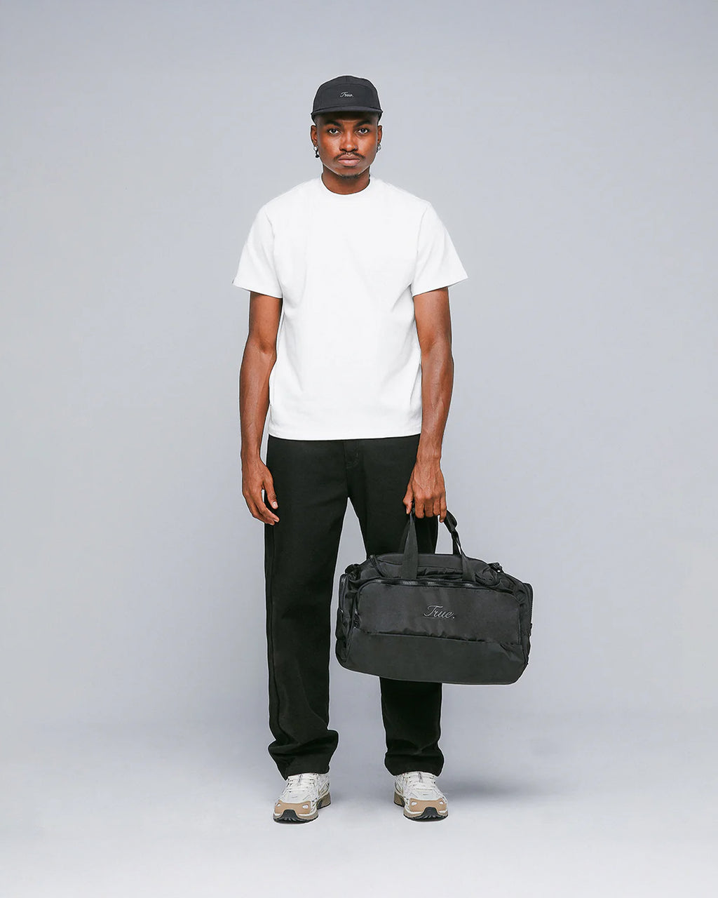 TRUE SIGNATURE SPORT BAG - BLACK