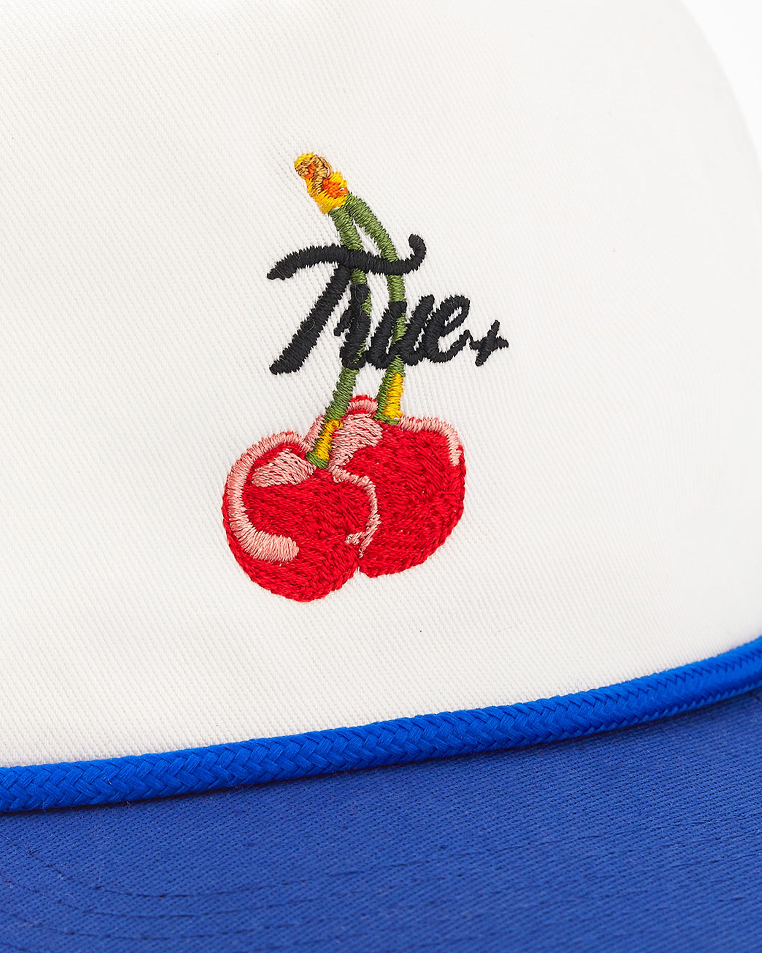 TRUE X SMIRNOFF GOLFER CAP - CREAM