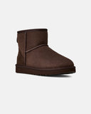 Botines UGG Classic Mini II Chocolate mujer, vista frontal en ángulo