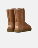 Botas UGG Classic Short II Chestnut mujer, par, vista trasera