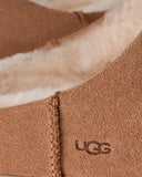 Slip-on UGG Elea Chestnut mujer, detalle