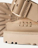 Clogs UGG Goldenstar Villa Mustard Seed mujer, detalle