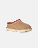 Slip-ons UGG Tasman II Sand Dark Cherry mujer, vista frontal en ángulo