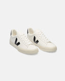 Tenis Veja Campo Leather Extra White unisex, par, vista frontal en ángulo