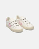 Tenis Veja Recife Logo Leather White Guimauve mujer, par, vista frontal en ángulo